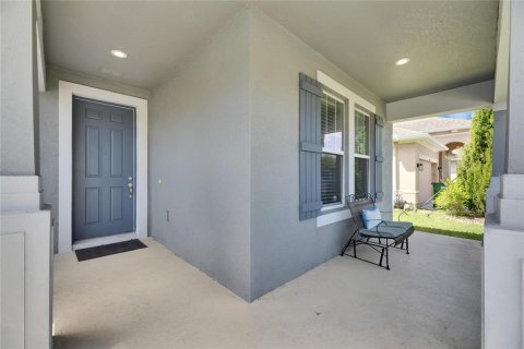 House in Wesley Chapel, Florida 4 bedrooms, 205.69 sq.m. № 1665826 - photo 8