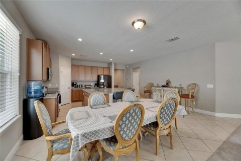 House in Wesley Chapel, Florida 4 bedrooms, 205.69 sq.m. № 1665826 - photo 19