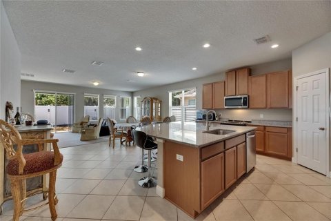 House in Wesley Chapel, Florida 4 bedrooms, 205.69 sq.m. № 1665826 - photo 9