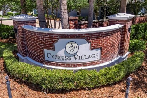 House in Wesley Chapel, Florida 4 bedrooms, 205.69 sq.m. № 1665826 - photo 5