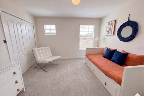House in Kissimmee, Florida 5 bedrooms, 280.1 sq.m. № 2166730 - photo 26