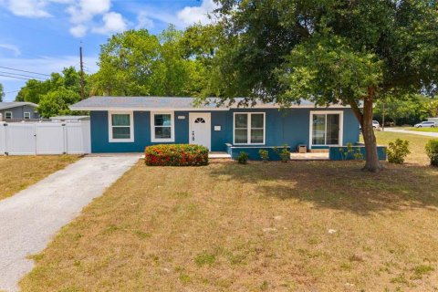 Villa ou maison à louer à Saint Petersburg, Floride: 3 chambres, 115.94 m2 № 2096072 - photo 3