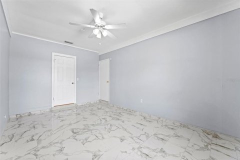 Villa ou maison à louer à Saint Petersburg, Floride: 3 chambres, 115.94 m2 № 2096072 - photo 11