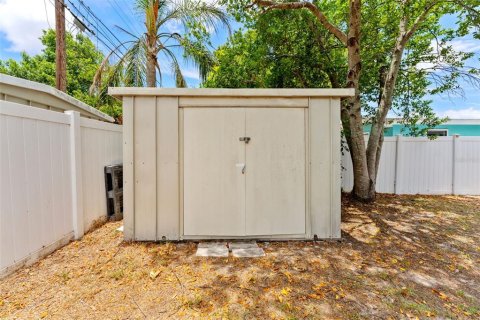 Villa ou maison à louer à Saint Petersburg, Floride: 3 chambres, 115.94 m2 № 2096072 - photo 25