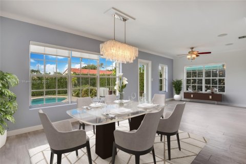 House in Surfside, Florida 2 bedrooms, 127.74 sq.m. № 1479150 - photo 8
