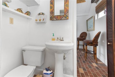 Villa ou maison à vendre à Clearwater, Floride: 5 chambres, 375.6 m2 № 2401104 - photo 13