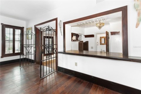 Villa ou maison à vendre à Clearwater, Floride: 5 chambres, 375.6 m2 № 2401104 - photo 10