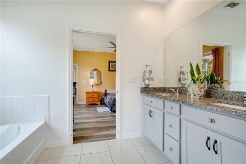 Villa ou maison à vendre à Orlando, Floride: 4 chambres, 257.9 m2 № 1793294 - photo 21
