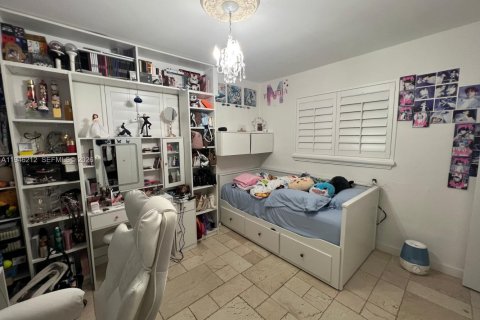 Casa en venta en Miami, Florida, 3 dormitorios, 124.86 m2 № 2002569 - foto 12