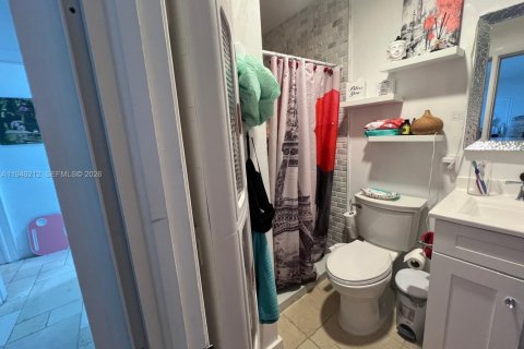 Casa en venta en Miami, Florida, 3 dormitorios, 124.86 m2 № 2002569 - foto 15