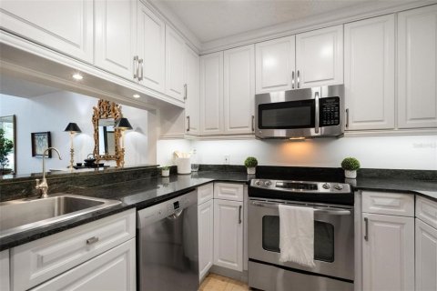 Touwnhouse à vendre à Saint Petersburg, Floride: 2 chambres, 156.82 m2 № 1803555 - photo 10