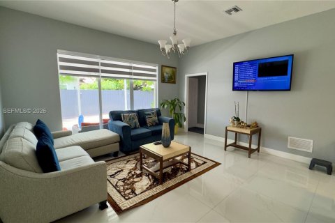 Villa ou maison à vendre à Homestead, Floride: 4 chambres, 178.47 m2 № 2241493 - photo 16