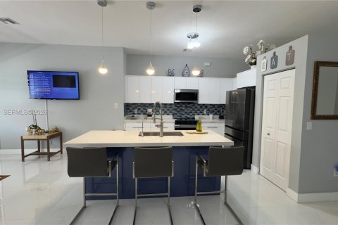 Villa ou maison à vendre à Homestead, Floride: 4 chambres, 178.47 m2 № 2241493 - photo 13