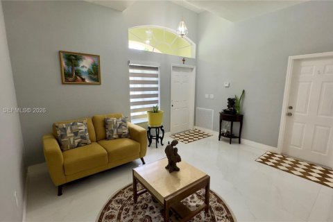 Villa ou maison à vendre à Homestead, Floride: 4 chambres, 178.47 m2 № 2241493 - photo 4