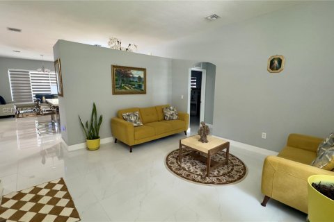 Villa ou maison à vendre à Homestead, Floride: 4 chambres, 178.47 m2 № 2241493 - photo 6