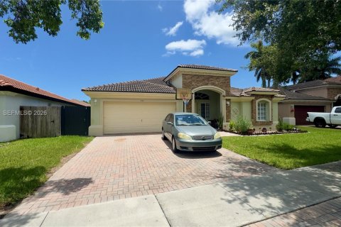 Villa ou maison à vendre à Homestead, Floride: 4 chambres, 178.47 m2 № 2241493 - photo 2