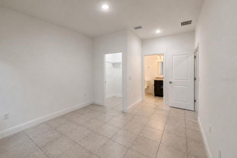 Apartamento en alquiler en Citrus Springs, Florida, 3 dormitorios, 110.27 m2 № 2106797 - foto 8