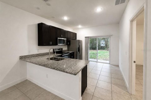 Apartamento en alquiler en Citrus Springs, Florida, 3 dormitorios, 110.27 m2 № 2106797 - foto 6