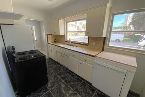 Villa ou maison à vendre à South Pasadena, Floride: 2 chambres, 85.47 m2 № 2221564 - photo 7
