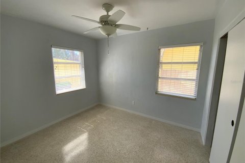 Villa ou maison à vendre à South Pasadena, Floride: 2 chambres, 85.47 m2 № 2221564 - photo 13