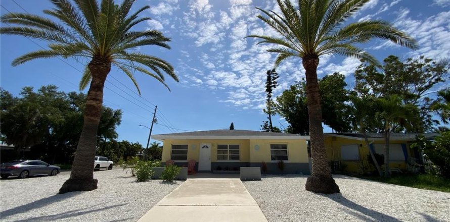 Villa ou maison à South Pasadena, Floride 2 chambres, 85.47 m2 № 2221564