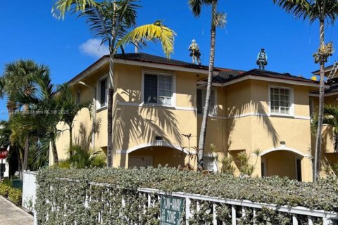 Touwnhouse à louer à North Miami Beach, Floride: 3 chambres, 105.07 m2 № 1964333 - photo 8