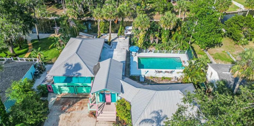 House in Port Orange, Florida 3 bedrooms, 308.62 sq.m. № 1751959