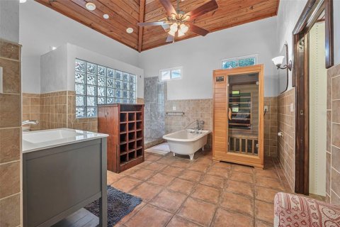 House in Port Orange, Florida 3 bedrooms, 308.62 sq.m. № 1751959 - photo 27