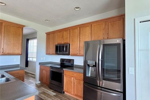 Casa en alquiler en Spring Hill, Florida, 3 dormitorios, 207.45 m2 № 1915691 - foto 10