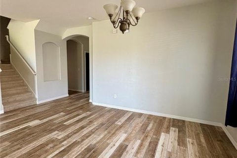 Casa en alquiler en Spring Hill, Florida, 3 dormitorios, 207.45 m2 № 1915691 - foto 5