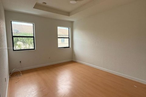 Adosado en venta en Homestead, Florida, 4 dormitorios, 161.28 m2 № 1882478 - foto 15