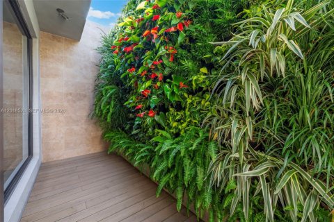 Casa en venta en North Miami, Florida, 4 dormitorios, 399.48 m2 № 2268164 - foto 27