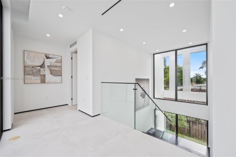 Casa en venta en North Miami, Florida, 4 dormitorios, 399.48 m2 № 2268164 - foto 21
