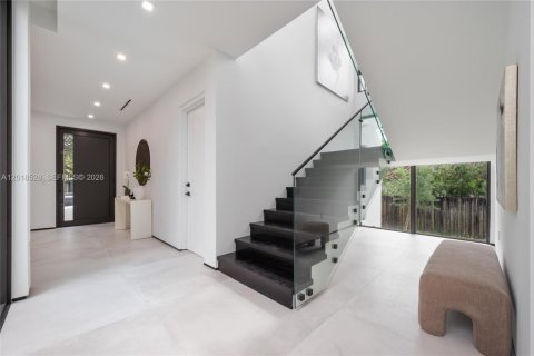 Casa en venta en North Miami, Florida, 4 dormitorios, 399.48 m2 № 2268164 - foto 4