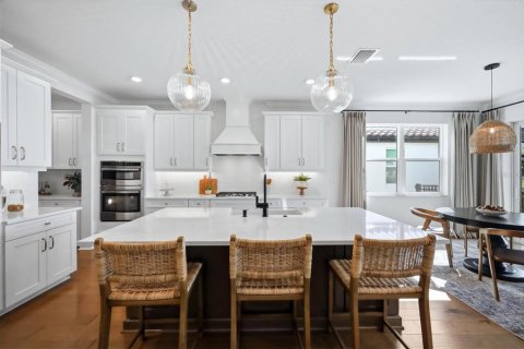 House in Lakewood Ranch, Florida 5 bedrooms, 331.94 sq.m. № 2359359 - photo 9