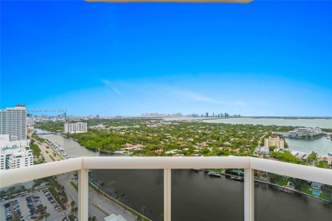 Condominio en venta en Miami Beach, Florida, 2 dormitorios, 128.21 m2 № 1744033 - foto 9