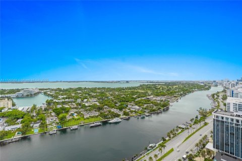 Condominio en venta en Miami Beach, Florida, 2 dormitorios, 128.21 m2 № 1744033 - foto 4