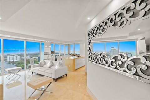 Condominio en venta en Miami Beach, Florida, 2 dormitorios, 128.21 m2 № 1744033 - foto 16