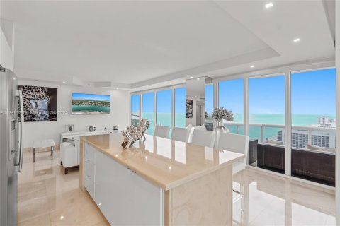 Condominio en venta en Miami Beach, Florida, 2 dormitorios, 128.21 m2 № 1744033 - foto 25