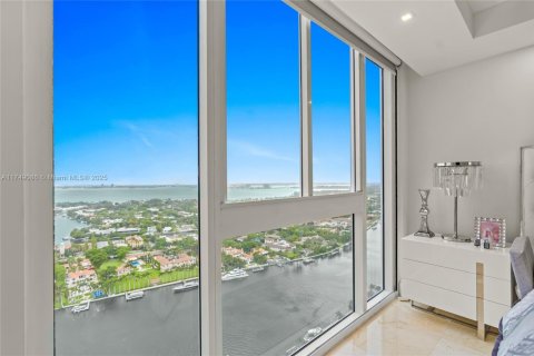 Condominio en venta en Miami Beach, Florida, 2 dormitorios, 128.21 m2 № 1744033 - foto 27