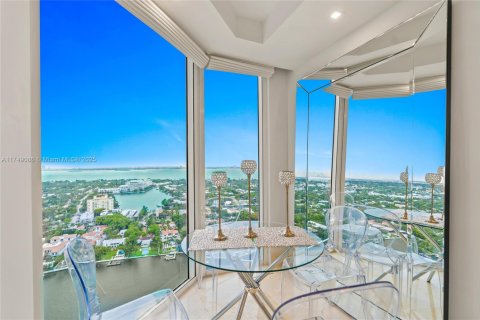 Condominio en venta en Miami Beach, Florida, 2 dormitorios, 128.21 m2 № 1744033 - foto 23