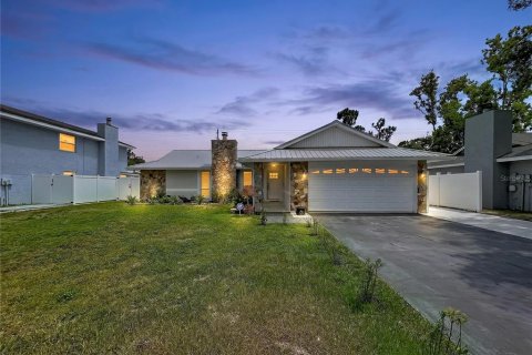 House in Tampa, Florida 3 bedrooms, 213.4 sq.m. № 2199360 - photo 5