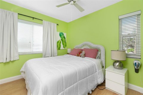 Condo in Englewood, Florida, 2 bedrooms  № 1841486 - photo 8