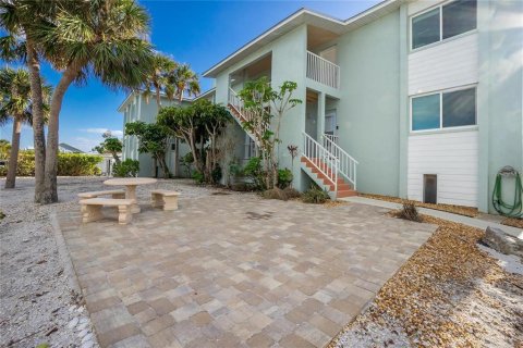 Condo in Englewood, Florida, 2 bedrooms  № 1841486 - photo 3