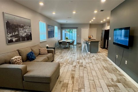 Villa ou maison à vendre à DeLand, Floride: 3 chambres, 122.45 m2 № 2135103 - photo 3