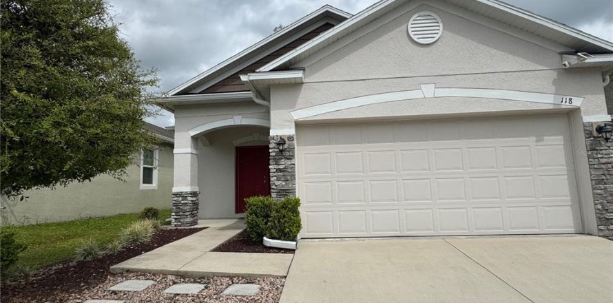 Villa ou maison à DeLand, Floride 3 chambres, 122.45 m2 № 2135103