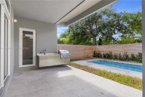 Touwnhouse à vendre à Miami, Floride: 4 chambres, 236.9 m2 № 1770371 - photo 10