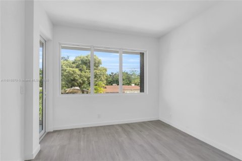 Touwnhouse à vendre à Miami, Floride: 4 chambres, 236.9 m2 № 1770371 - photo 24