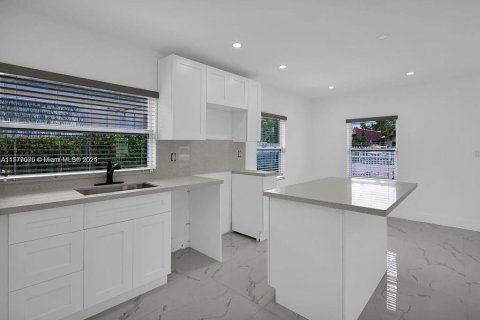 Casa en venta en Miami, Florida, 3 dormitorios, 87.89 m2 № 1862424 - foto 27