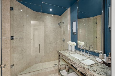 Снять в аренду кондоминиум в Бэл-Харбор, Флорида 2 спальни, 143.16м2, № 2026548 - фото 28